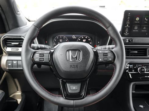 Used 2026 Honda Pilot Black Edition image 18