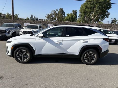 Used 2025 Hyundai Tucson SEL FWD image 2