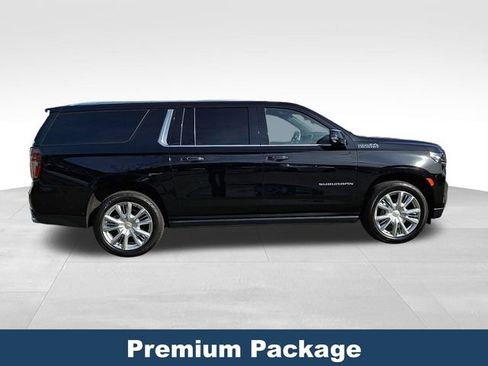Used 2021 Chevrolet Suburban High Country w/ Premium Package image 9