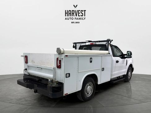 Used 2019 Ford F250 XL w/ Power Equipment Group RWD image 6