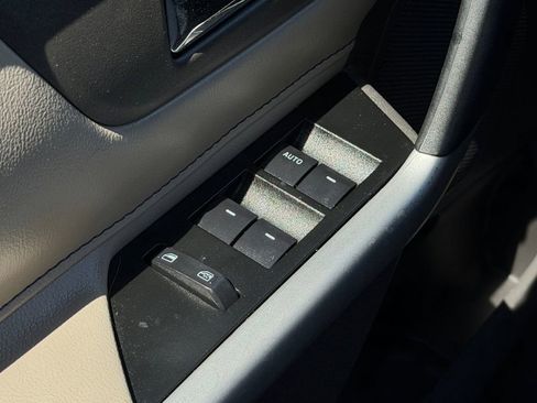 Used 2011 Ford Edge SEL w/ 202A Rapid Spec Order Code FWD image 18