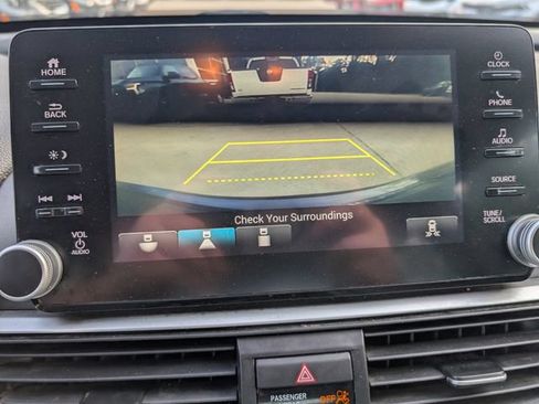 Used 2020 Honda Accord EX image 17