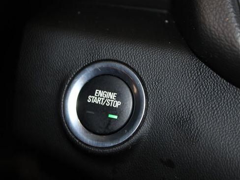 Used 2024 GMC Terrain SLT image 42