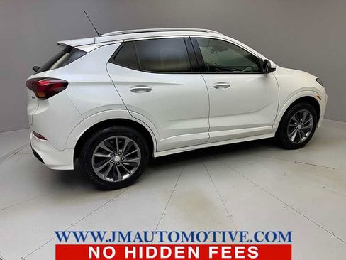 Used 2020 Buick Encore GX Essence w/ Experience Buick Package AWD/4WD image 5
