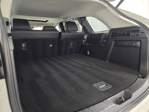 Used 2025 MAZDA CX-70 3.3 Turbo w/ Preferred Package image 23