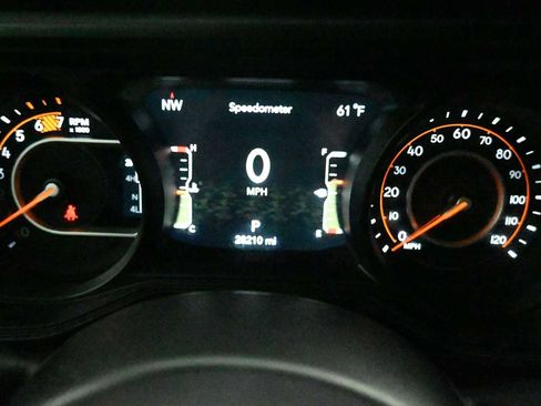Used 2024 Jeep Wrangler Sport AWD/4WD image 17