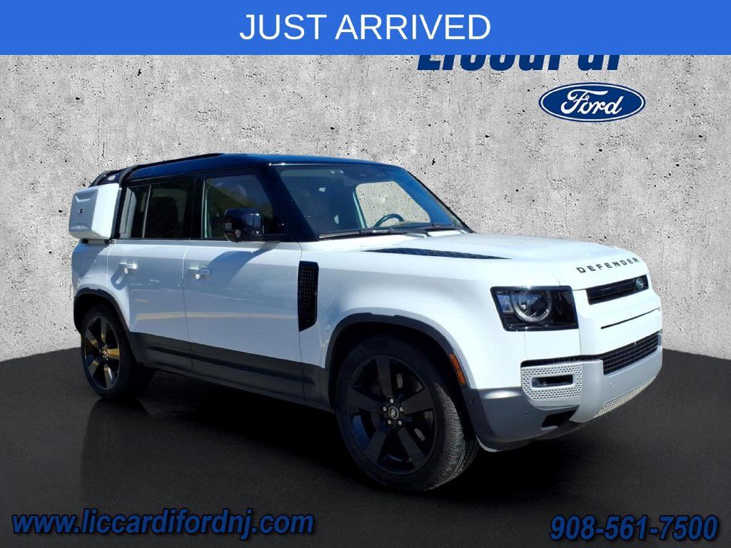 Used 2023 Land Rover Defender 110 SE AWD/4WD image 1