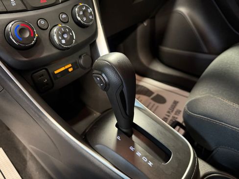 Used 2017 Chevrolet Trax LS image 21