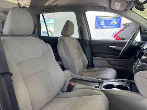 Used 2021 Honda Pilot EX image 31