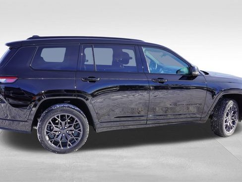 Certified 2024 Jeep Grand Cherokee L Summit w/ High Altitude Package image 5