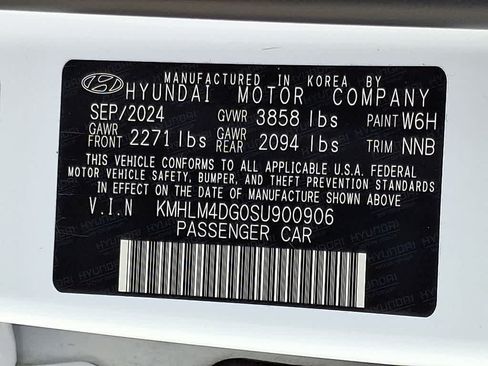Certified 2025 Hyundai Elantra Sport FWD image 26