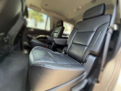 Used 2016 GMC Yukon SLT w/ Open Road Package RWD image 9