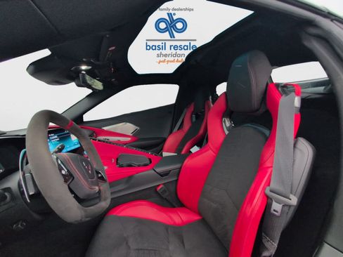 Used 2025 Chevrolet Corvette 2LT w/ Z51 Performance Package image 18