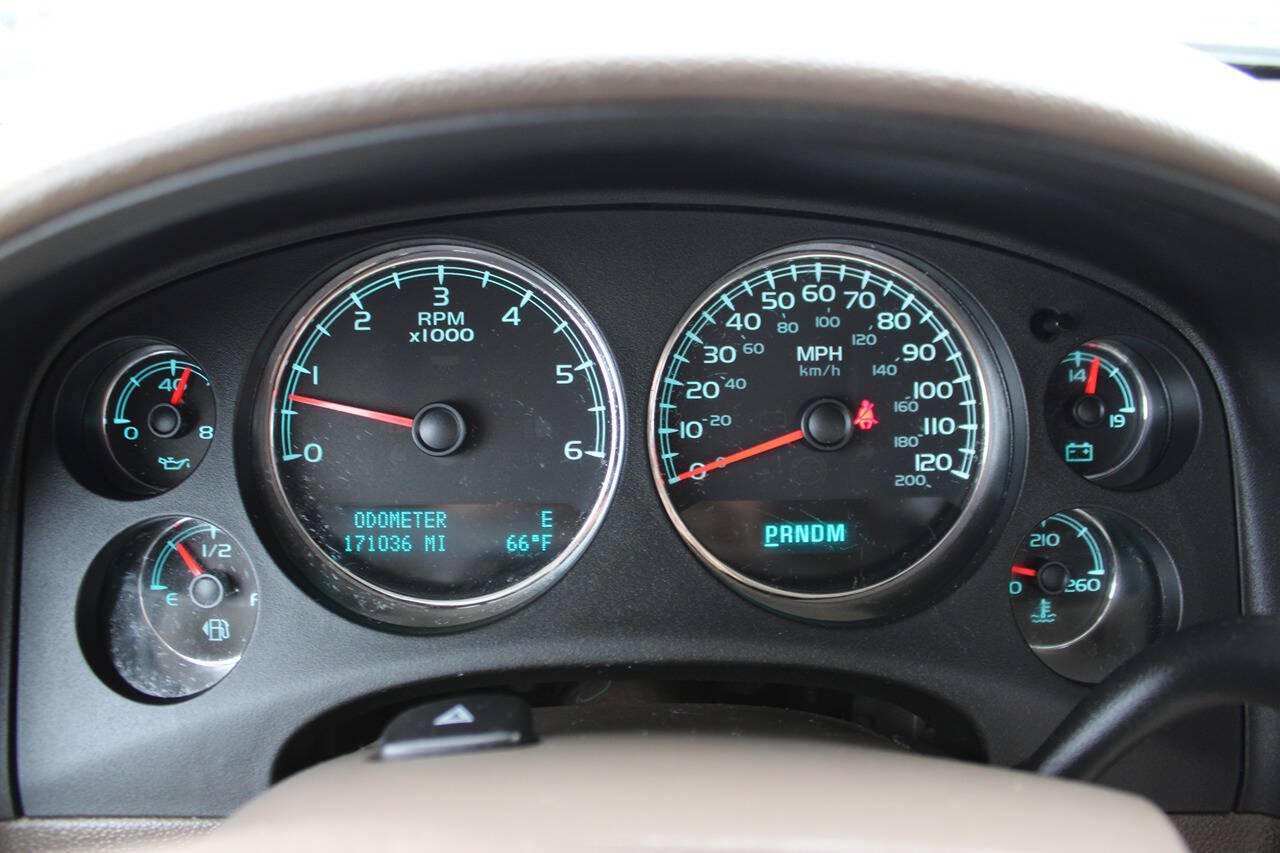 Used 2010 GMC Sierra 1500 SLT w/ Max Trailering Pack AWD/4WD image 13