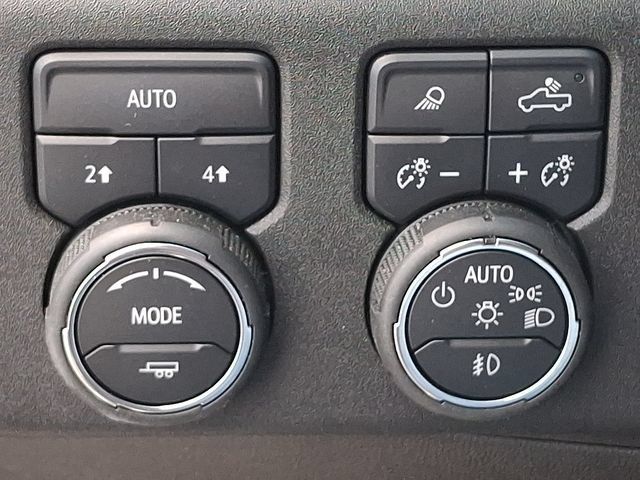 Used 2024 Chevrolet Silverado 1500 LTZ w/ Technology Package AWD/4WD image 23