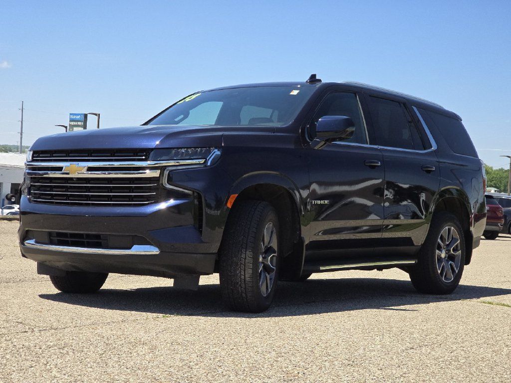Used 2023 Chevrolet Tahoe LT w/ Luxury Package AWD/4WD image 17