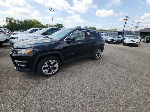 Certified 2018 Jeep Compass Limited w/ Navigation Group AWD/4WD image 27