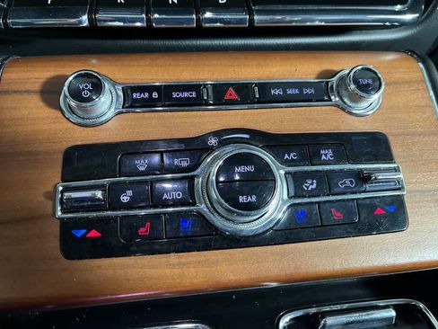 Used 2020 Lincoln Aviator Reserve w/ Equipment Group 202A image 23