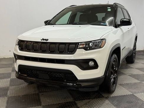 Used 2022 Jeep Compass Altitude image 5