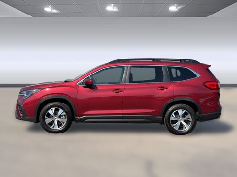 Used 2025 Subaru Ascent Premium AWD/4WD image 2