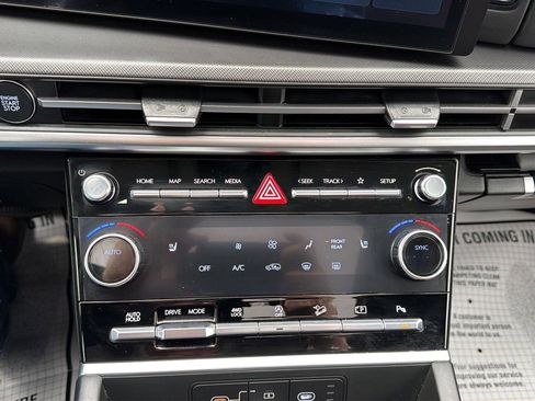 Used 2025 Hyundai Santa Fe XRT image 19