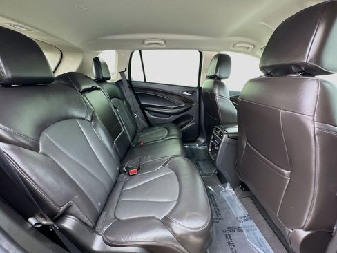 Used 2019 Buick Envision Essence image 18