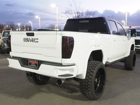 Used 2026 GMC Sierra 3500 Denali Ultimate image 5