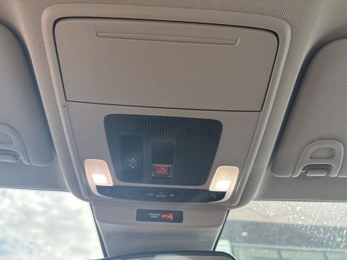 Used 2024 Honda Accord EX image 10