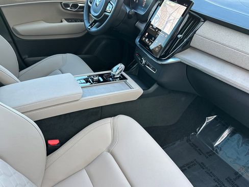 New 2026 Volvo XC90 B6 Plus w/ Protection Package Premier AWD/4WD image 19
