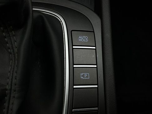 Used 2025 Hyundai Kona SEL image 25