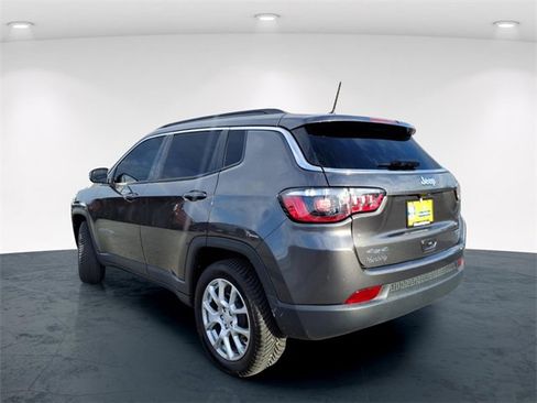 Used 2023 Jeep Compass Latitude w/ Sun and Sound Group image 11