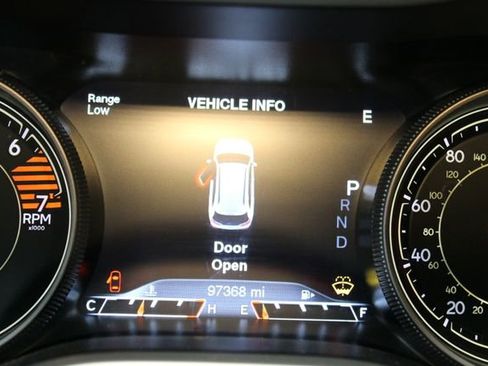 Used 2017 Jeep Cherokee Trailhawk w/ Cold Weather Group AWD/4WD image 23