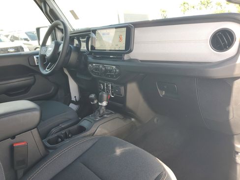 Used 2024 Jeep Wrangler Sport image 18