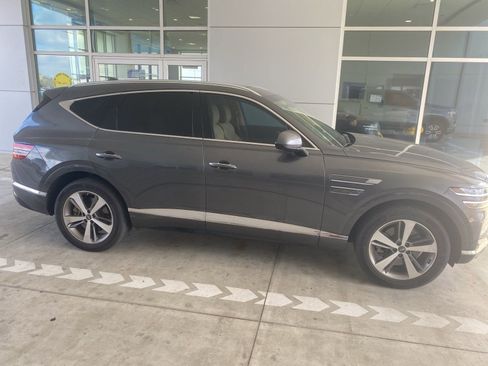 Used 2021 Genesis GV80 2.5T w/ Advanced Package 02 image 3