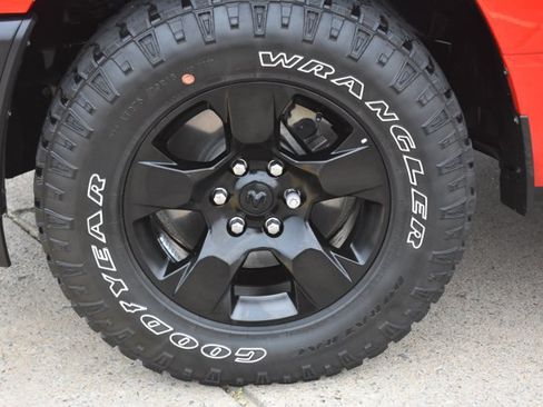 Used 2025 RAM 1500 Warlock AWD/4WD image 10
