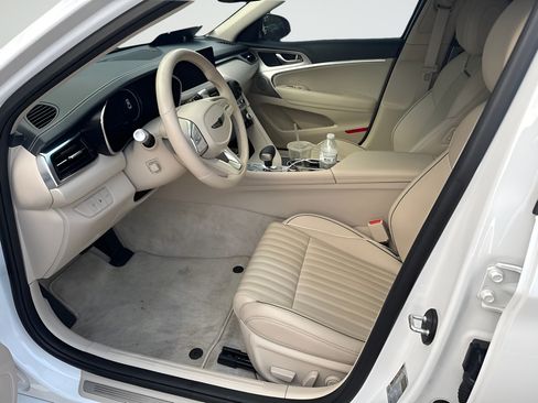 Used 2026 Genesis G70 2.5T Prestige RWD image 5