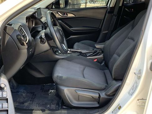 Used 2015 MAZDA MAZDA3 i Touring w/ Technology Package image 10