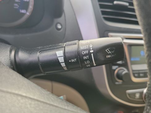 Used 2017 Hyundai Accent SE image 27