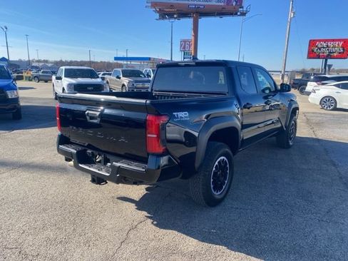 Used 2024 Toyota Tacoma TRD Off-Road AWD/4WD image 6