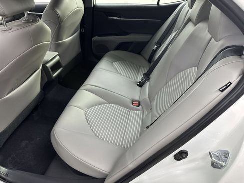 Used 2021 Toyota Camry SE FWD image 36