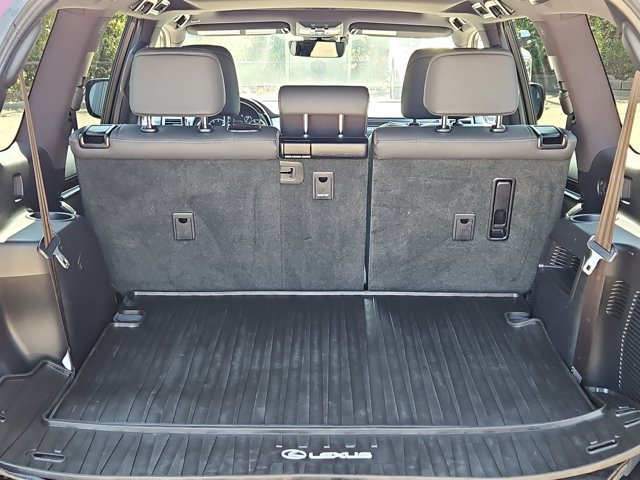 Used 2022 Lexus GX 460 Premium w/ Premium Package AWD/4WD image 6