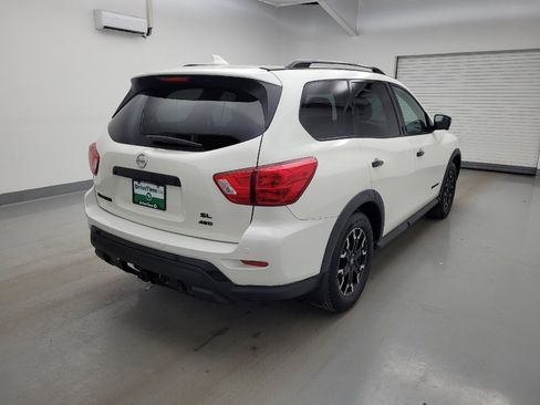 Used 2019 Nissan Pathfinder SL AWD/4WD image 9