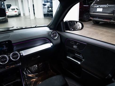 Used 2023 Mercedes-Benz EQB 300 300 image 11