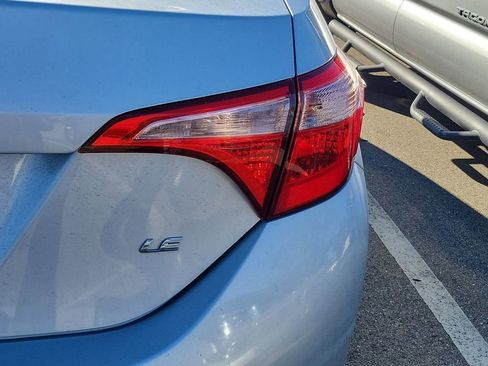 Used 2019 Toyota Corolla LE image 6