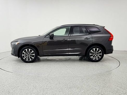 Certified 2025 Volvo XC60 B5 Plus w/ Climate Package AWD/4WD image 8