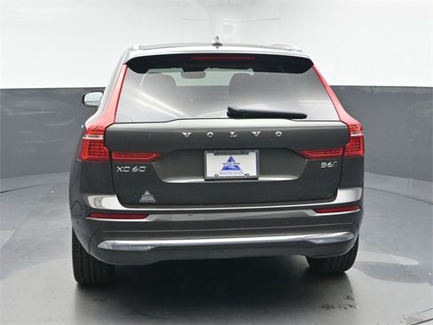 Used 2022 Volvo XC60 B6 Inscription w/ Advanced Package image 7
