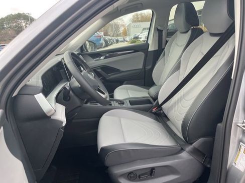 New 2026 Volkswagen Tiguan SE image 20