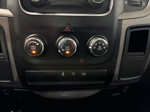 Used 2015 RAM 2500 Tradesman w/ Chrome Appearance Group RWD image 32
