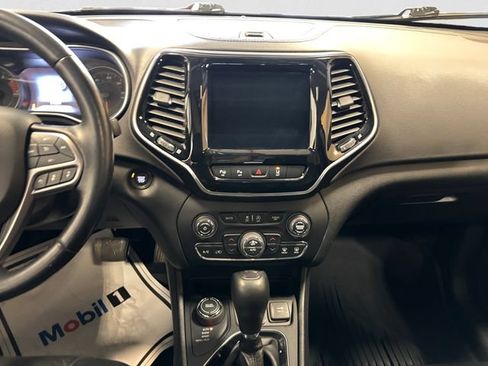 Used 2021 Jeep Cherokee Limited AWD/4WD image 12