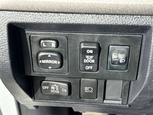 Certified 2020 Toyota Tundra SR5 image 23